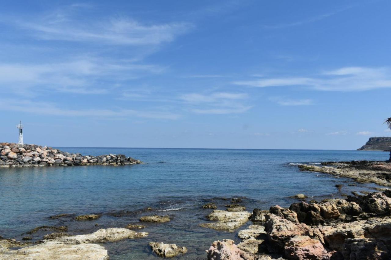 Guests Apartments In Sissi Creta Exterior photo