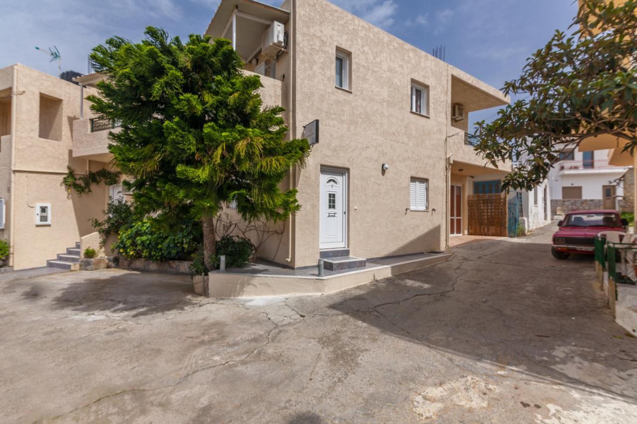 Guests Apartments In Sissi Creta Exterior photo